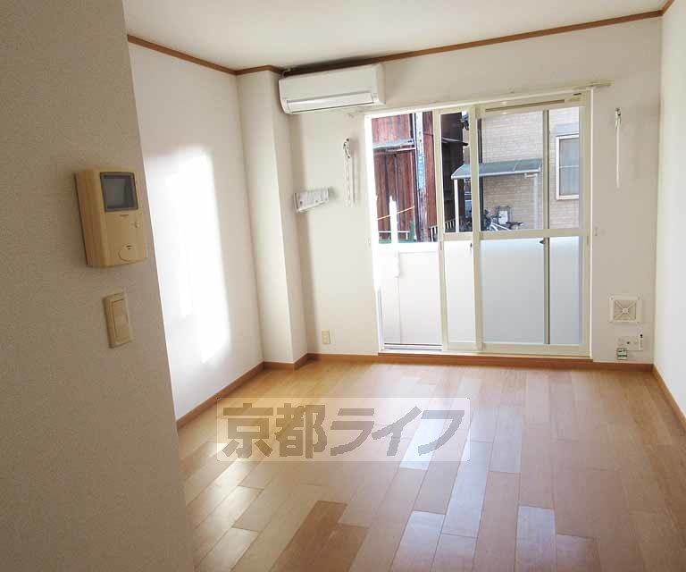 居室・リビング　広々としたお部屋です！