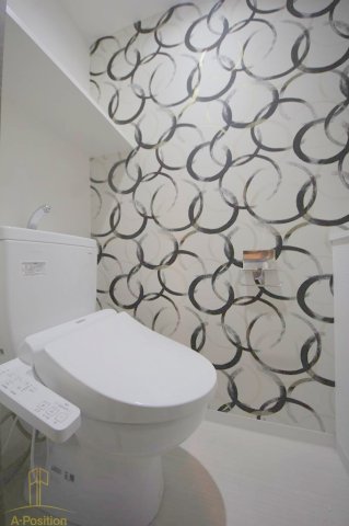 トイレ　スワンズシティ梅田シエロ