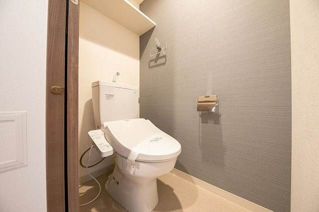 トイレ　別号室