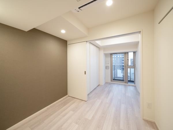 居室・リビング　こちらの居間で趣味の時間をお楽しみください