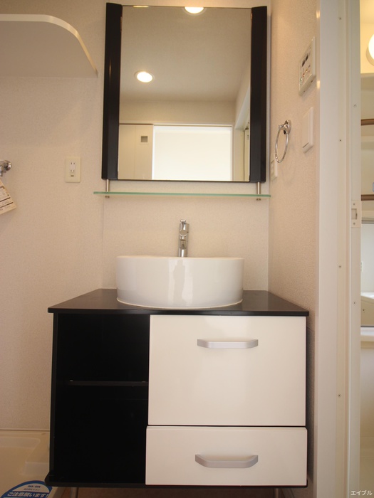 洗面設備　※他の部屋の写真です。