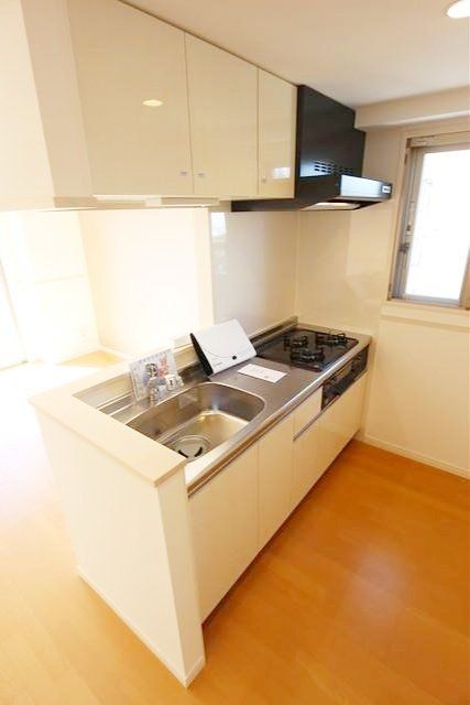 キッチン　お部屋探しは株式会社　タウンハウジング　までお気軽にお問合…