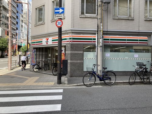コンビニ　セブンイレブン 大阪内本町1丁目店（コンビニ）まで121m