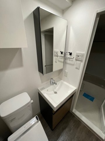 洗面設備　日々の生活に便利な「独立洗面台」あります。