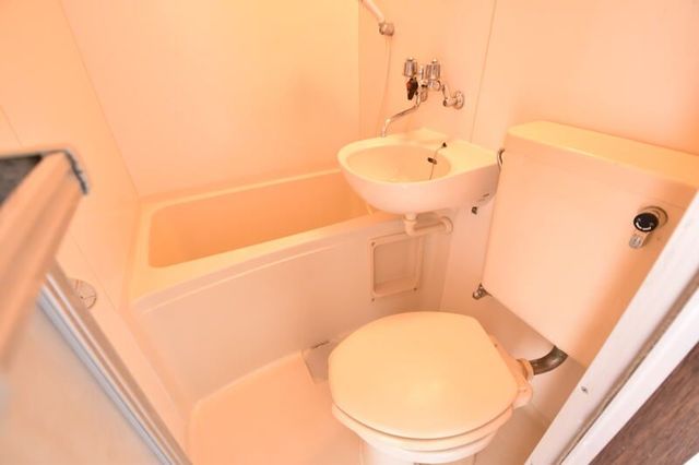 トイレ　別部屋参考写真です