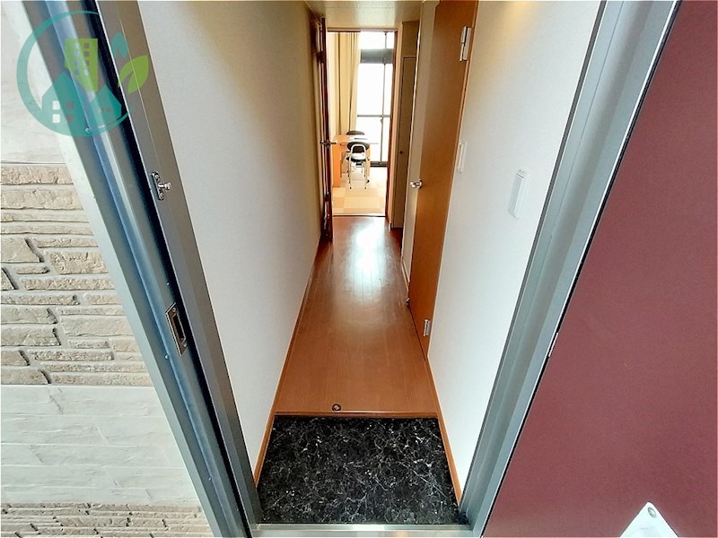 玄関　レオパレス新在家（家具・家電付、仲介手数料不要）