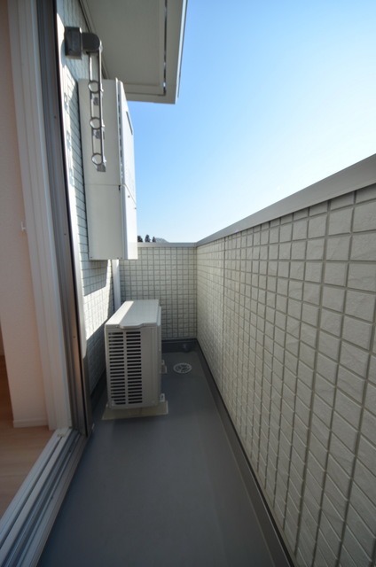 バルコニー　～今日は朝からお洗濯～別号室参考写真