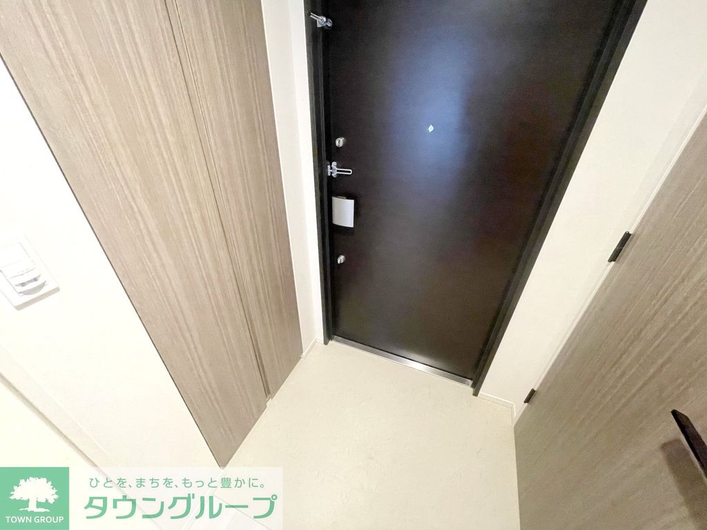 玄関　お問合せは(株)タウンハウジングレジデンス事業部【03-…