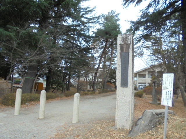 小学校　塩尻市立広丘小学校（小学校）まで1610m