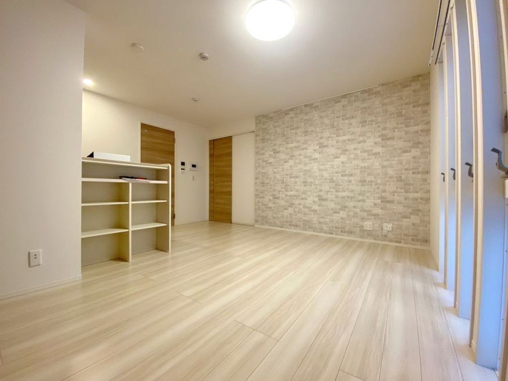 居室・リビング　エントランス