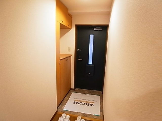 玄関　同一仕様部屋