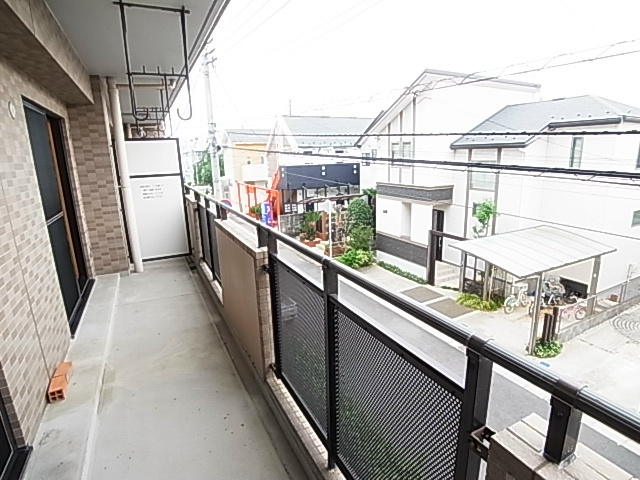 バルコニー　同一仕様部屋