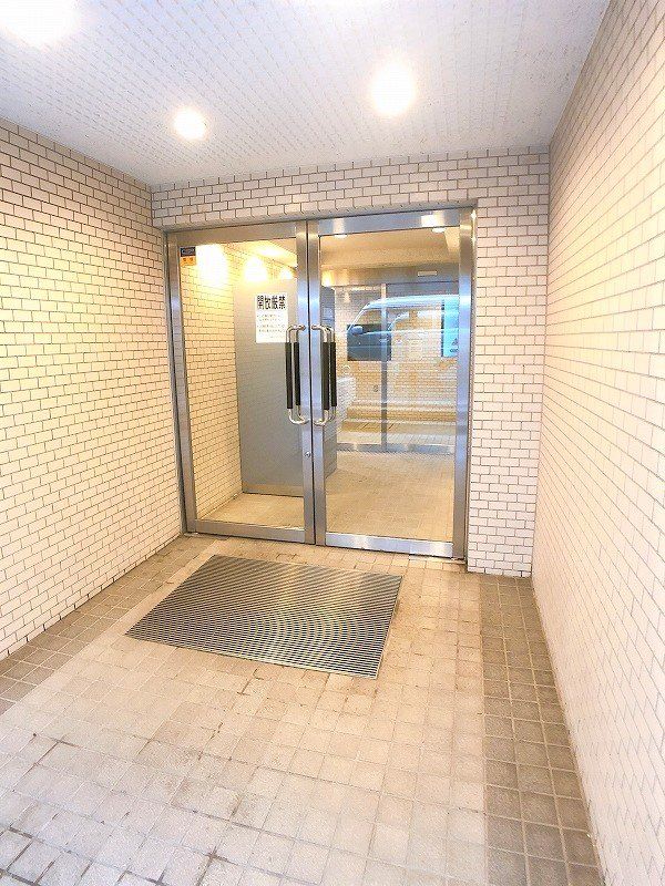 エントランス　エントランス