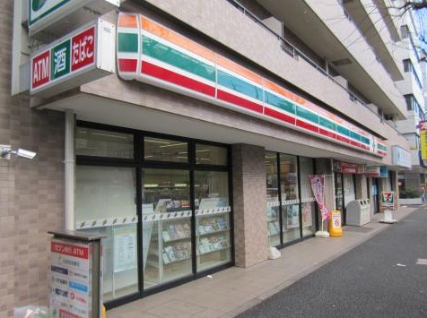 コンビニ　セブンイレブン杉並堀ノ内一丁目店（コンビニ）まで121m