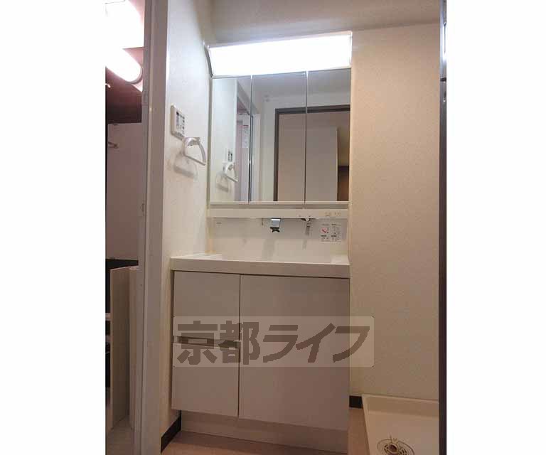 その他設備　独立洗面台！