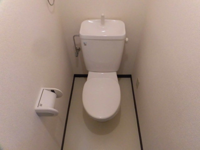 トイレ　清潔感のある綺麗なトイレです