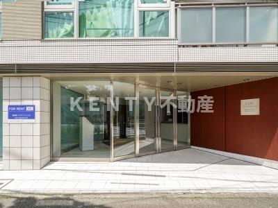 エントランス　建物の内部です