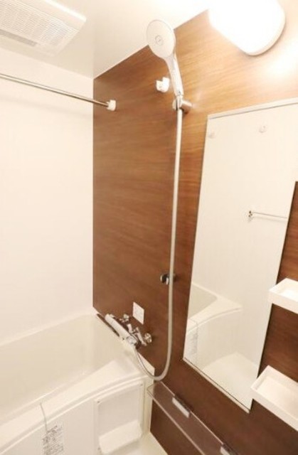 バス・シャワールーム　同仕様写真