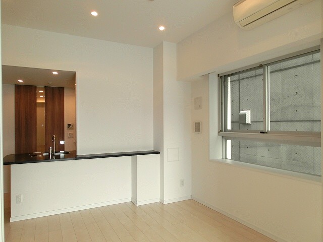 居室・リビング　※別部屋参考写真