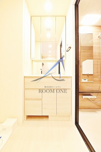 洗面設備　洗面台です。