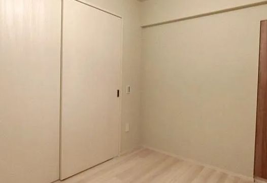 その他部屋・スペース　落ち着いて過ごせるお部屋なので、寝室にいかがでしょうか