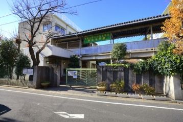 中学校　仲町中学校（中学校）まで195m