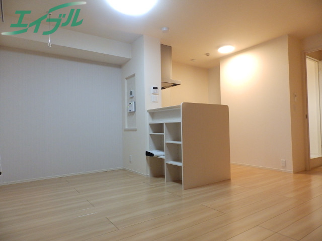 居室・リビング　別部屋の写真です。