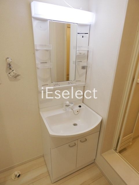 洗面設備　忙しい朝に便利なシャンプードレッサー
