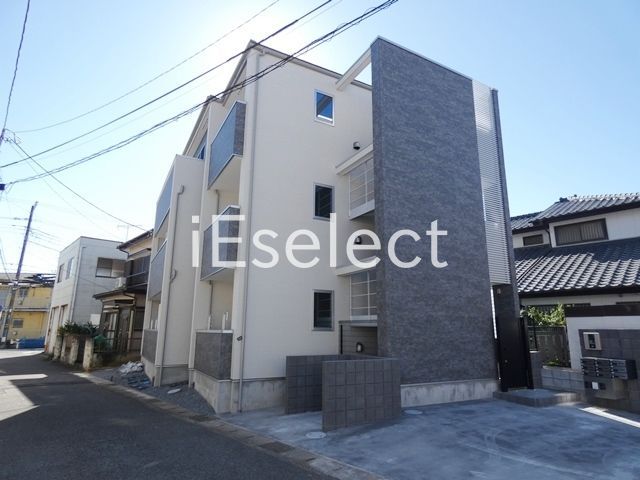 建物外観　2021年11月築の新築アパートです♪