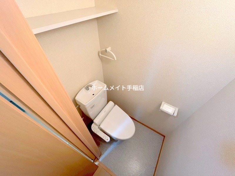 トイレ　ウォシュレット付きで快適な環境です♪