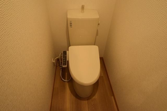 トイレ　★別部屋参考写真有★2016年1月大規模リノベーション済み★