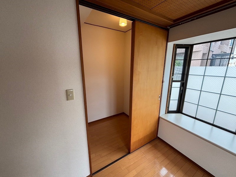 パラドス甲東園の内装写真