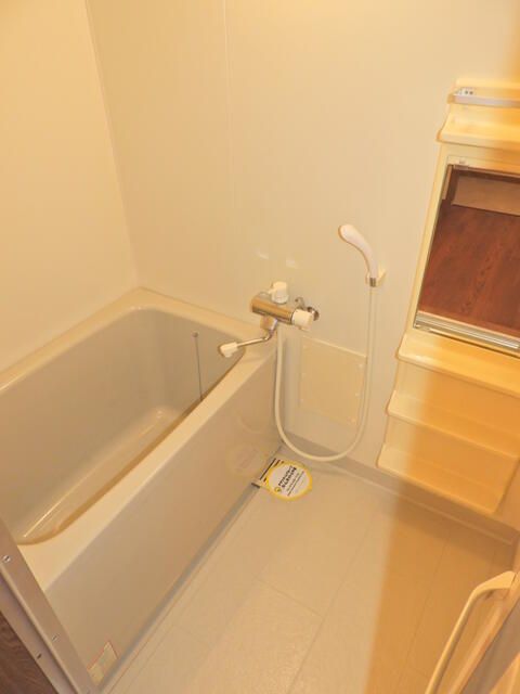 バス・シャワールーム　きれいなお風呂です