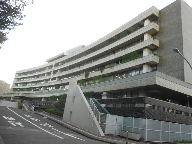 役所　荒川区役所（役所）まで530m
