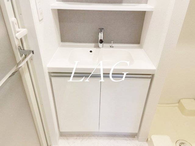 洗面設備　洗面台です。