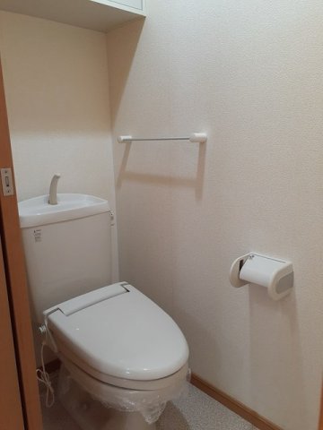 トイレ　トイレもきれいです