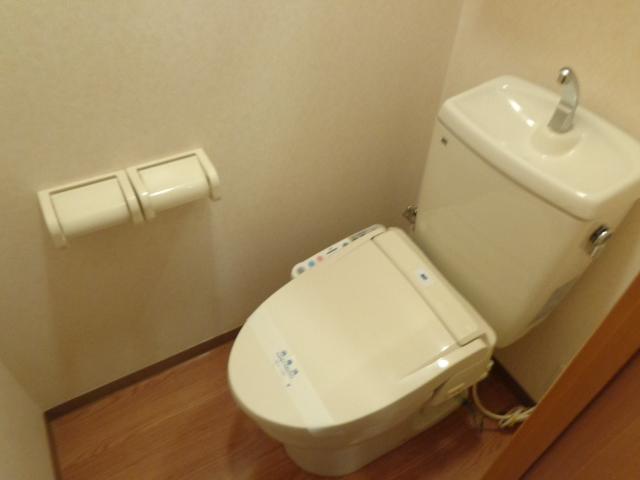 トイレ　シャワー付トイレ