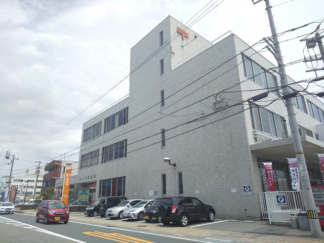 郵便局　松山西郵便局（郵便局）まで300m