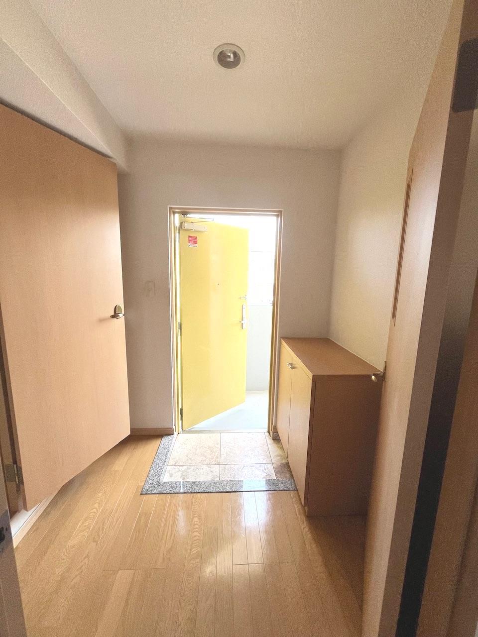 玄関　玄関