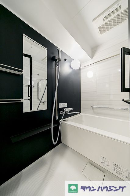 バス・シャワールーム　※写真は同タイプ住戸です。