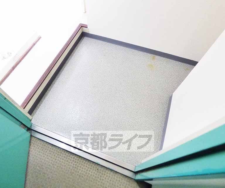 玄関　大きな段差がありません