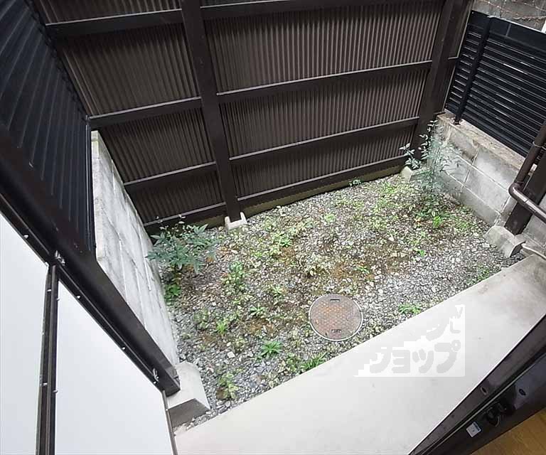 バルコニー　１階は専用庭
