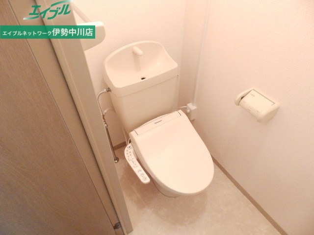 トイレ　反転タイプ参考写真