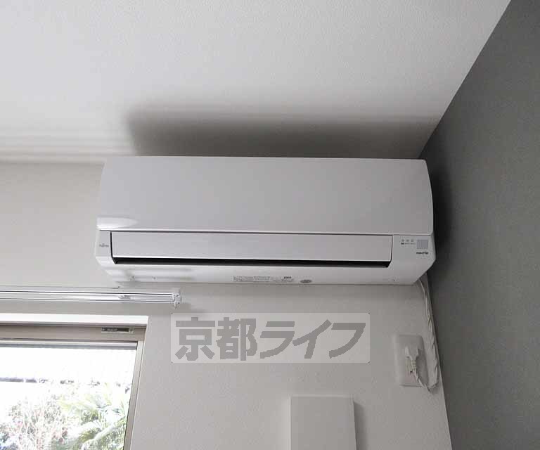 その他設備　エアコン付き・
