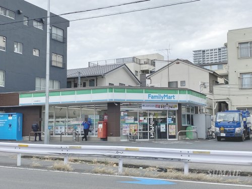 コンビニ　ファミリーマート大宮浅間町店（コンビニ）まで274m