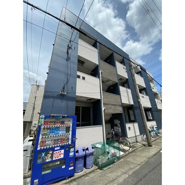 建物外観　外観　デザイナーズ　1フロア2部屋（全部屋角部屋）