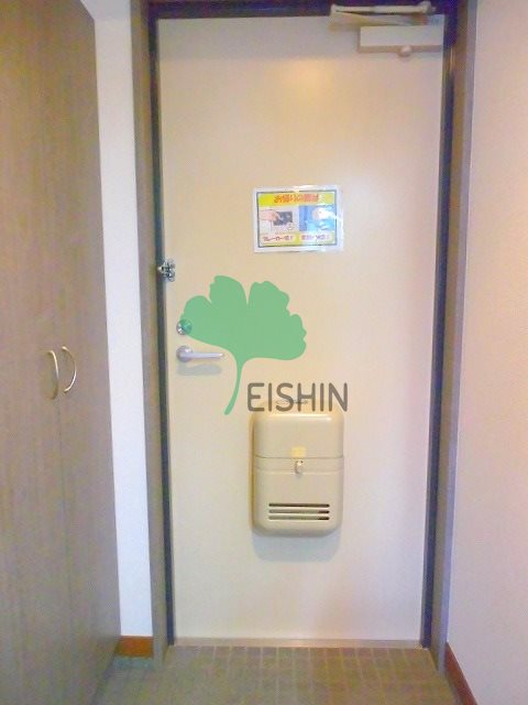 玄関　下駄箱もしっかりついてます！