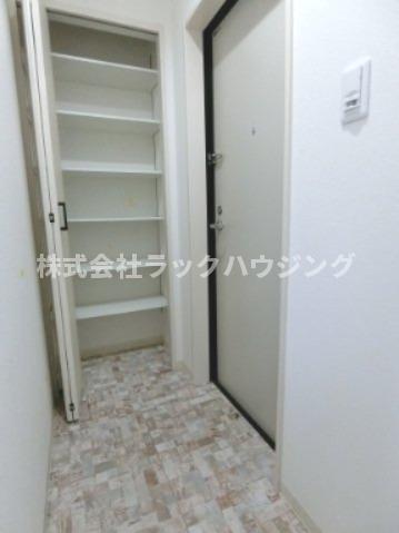 玄関　【お部屋さがしはラックハウジングにお問合せ下さいませ♪】
