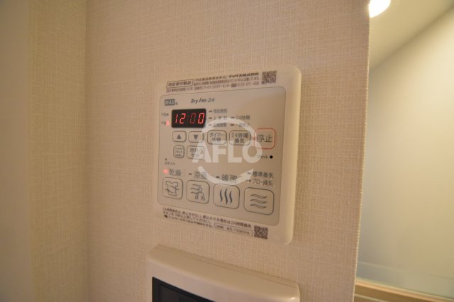 その他　プレサンス南森町駅前　浴室換気乾燥暖房機