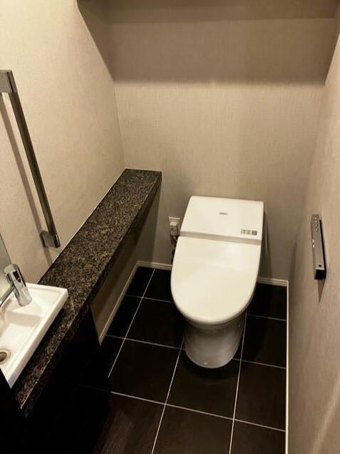 トイレ　別部屋参考写真